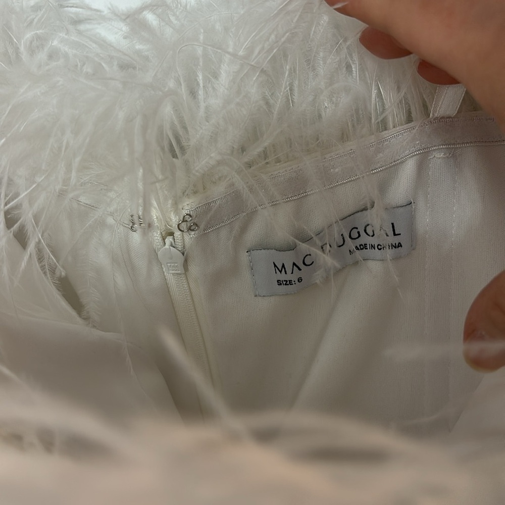 Mac Duggal white jumpsuit with feathers - Picture 7 of 10